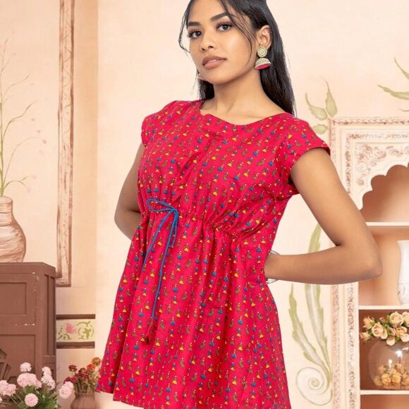 Bold Red Printed Short Top for Chic Looks | Muvvas Boutique - Picture 2 of 3